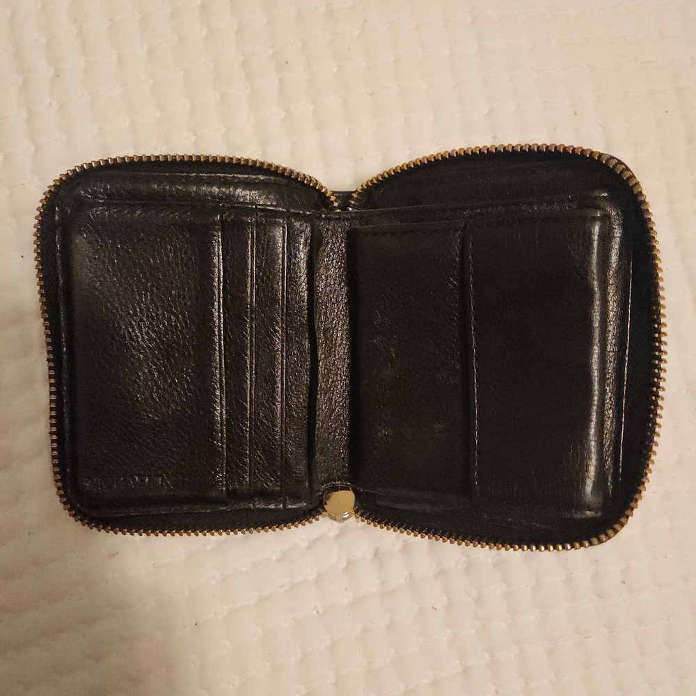Michael Kors Black and Gold Wallet - Picture 3 of 8